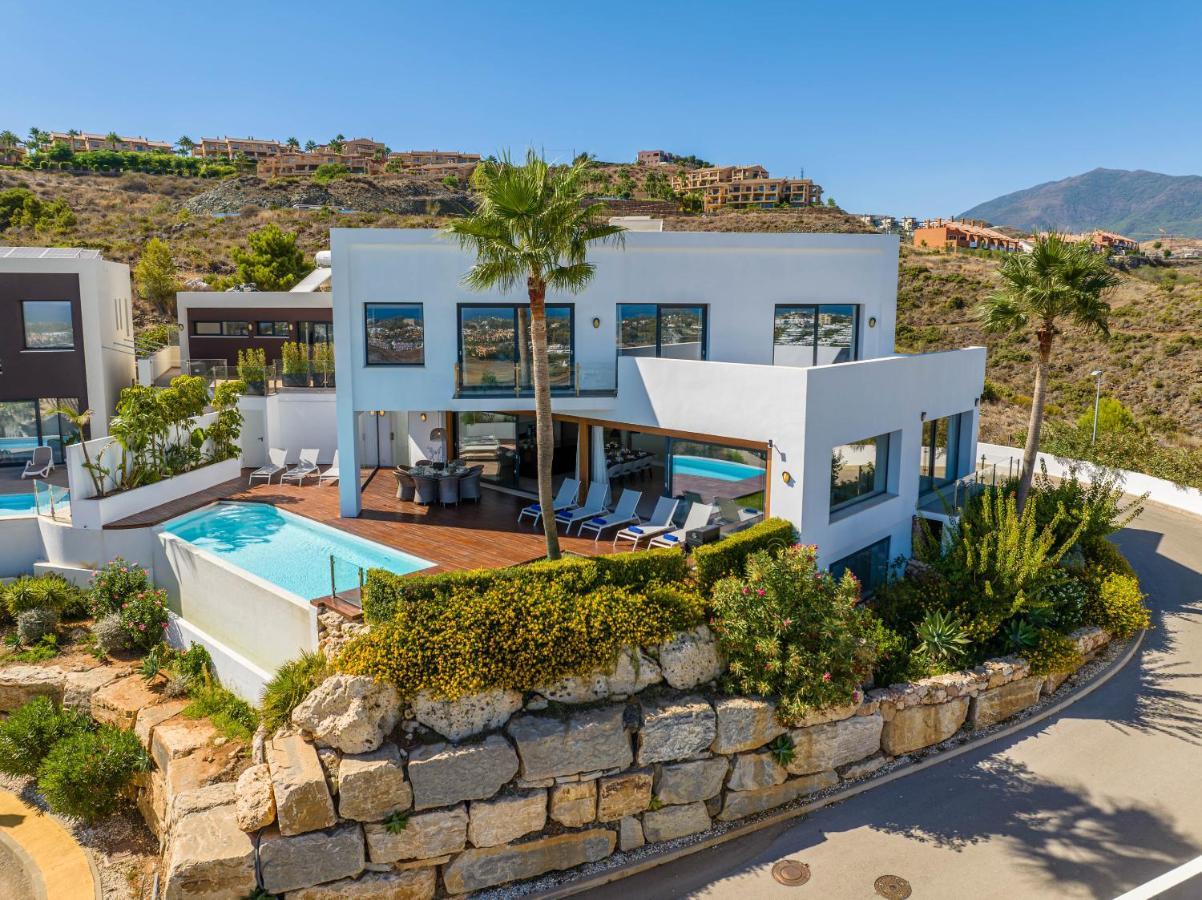 Vacation Marbella I Villa Paraiso The View, Infinity Heated Pool, Sea View, 24-7 Security, Golf Courses Estepona Extérieur photo