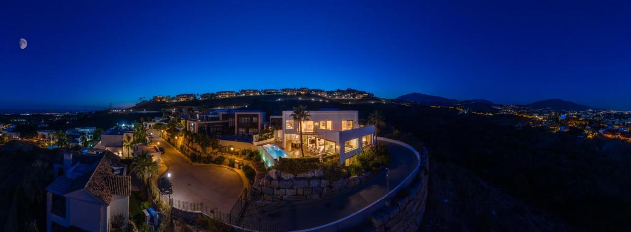 Vacation Marbella I Villa Paraiso The View, Infinity Heated Pool, Sea View, 24-7 Security, Golf Courses Estepona Extérieur photo